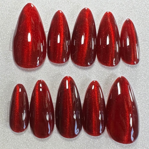 Medium almond custom cat eye color handmade press on nails - Picture 2 of 6